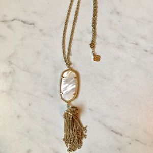 Kendra Scott ‘Rayne’ Necklace in white pearl